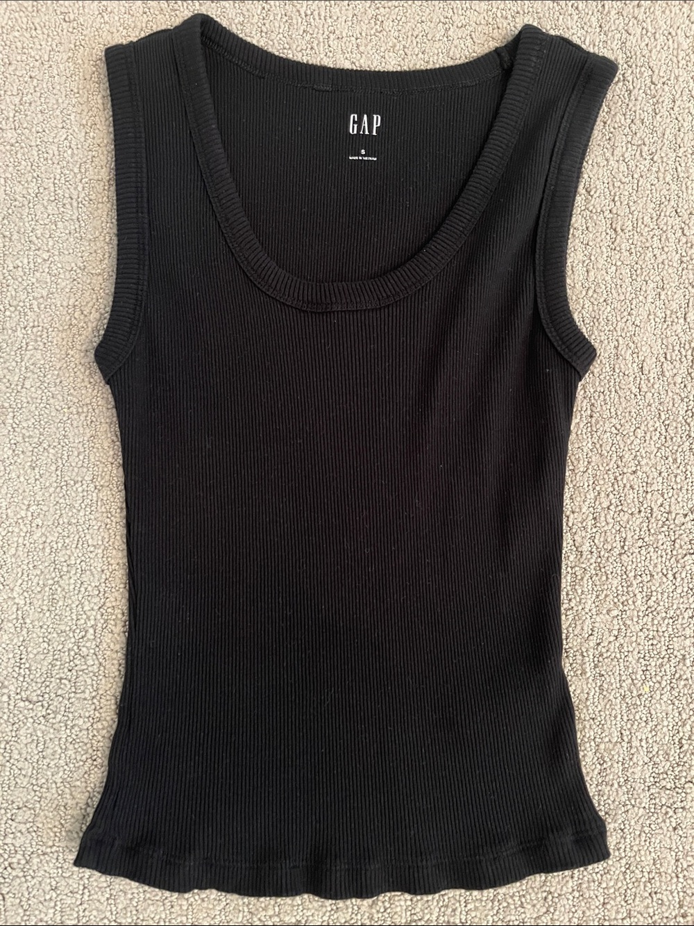 GAP Black Ribbed Tank Top - Picture 2 of 3